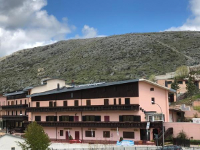 Hotels in Lucoli Alto